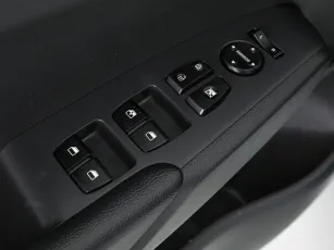 Hyundai  11