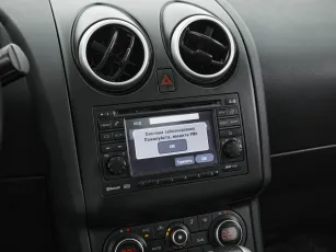 Nissan  16