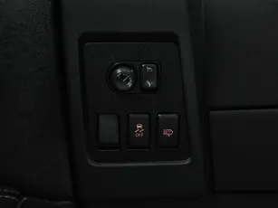 Nissan  17