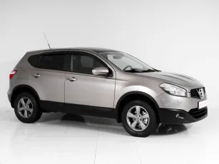 Nissan  3