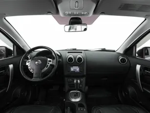 Nissan  8