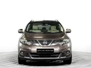 Nissan  2