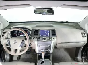 Nissan  8