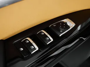 Kia  12