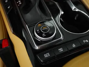 Kia  25