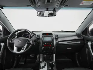 Kia  8