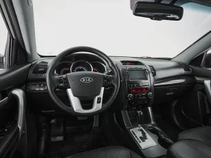 Kia  9
