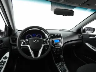 Hyundai  10