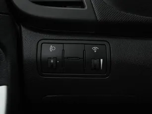 Hyundai  13