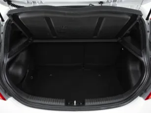 Hyundai  7