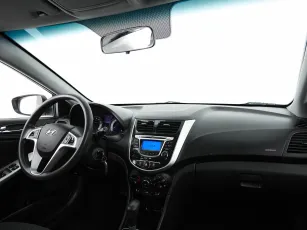 Hyundai  9
