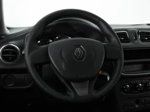 Renault  13