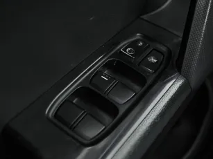 Hyundai  16