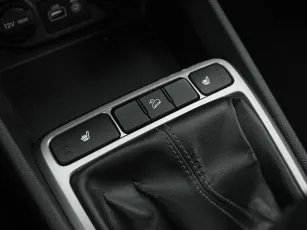 Hyundai  7