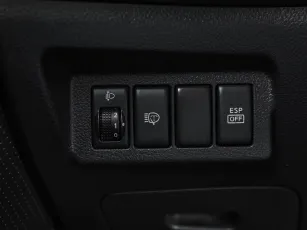 Nissan  15