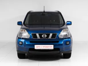 Nissan  2
