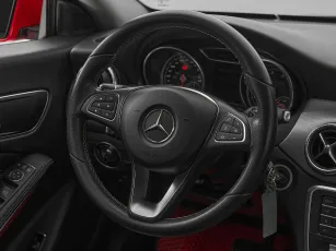 Mercedes-Benz  10