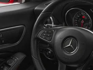 Mercedes-Benz  11