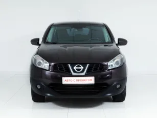 Nissan  2