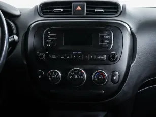 Kia  10