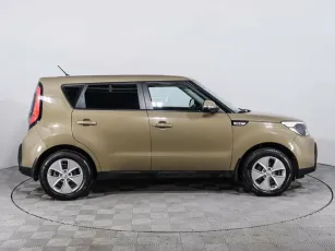 Kia  4