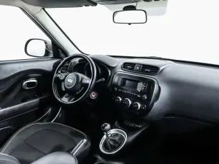Kia  7
