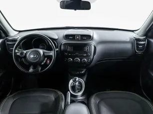 Kia  9