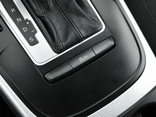 Audi  16