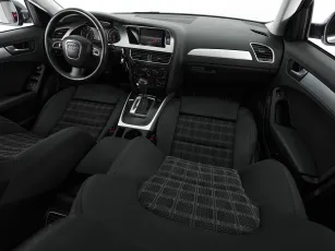 Audi  9