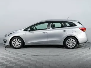 Kia  3