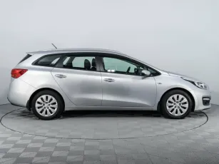 Kia  4