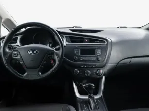 Kia  8