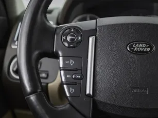 Land Rover  11