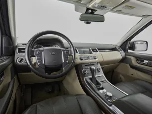 Land Rover  7