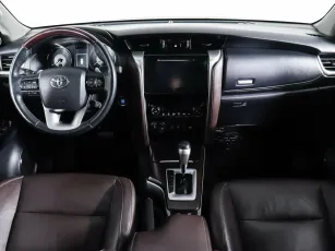 Toyota  12