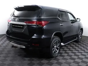 Toyota  5
