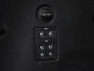 Hyundai  12