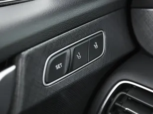 Hyundai  15