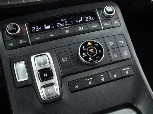 Hyundai  17