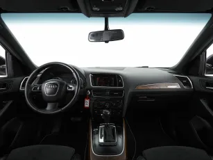 Audi  8