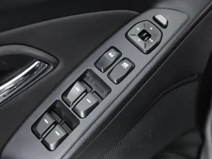 Hyundai  11