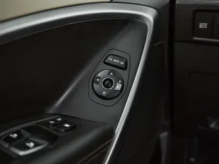 Hyundai  17