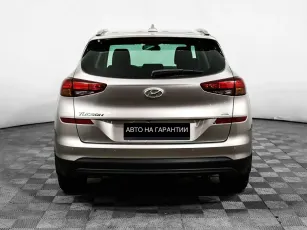 Hyundai  6