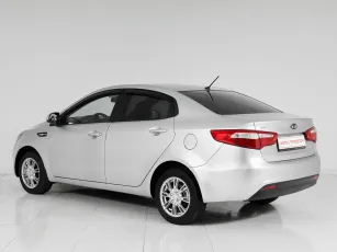 Kia  5