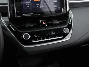 Toyota  12