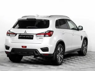 Mitsubishi  3