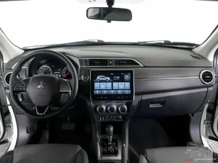 Mitsubishi  6
