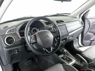 Mitsubishi  7