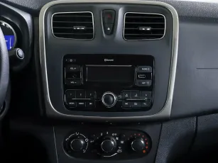 Renault  13