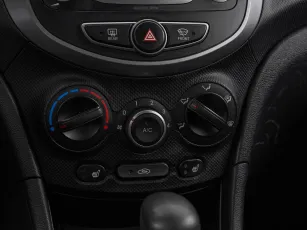 Hyundai  16